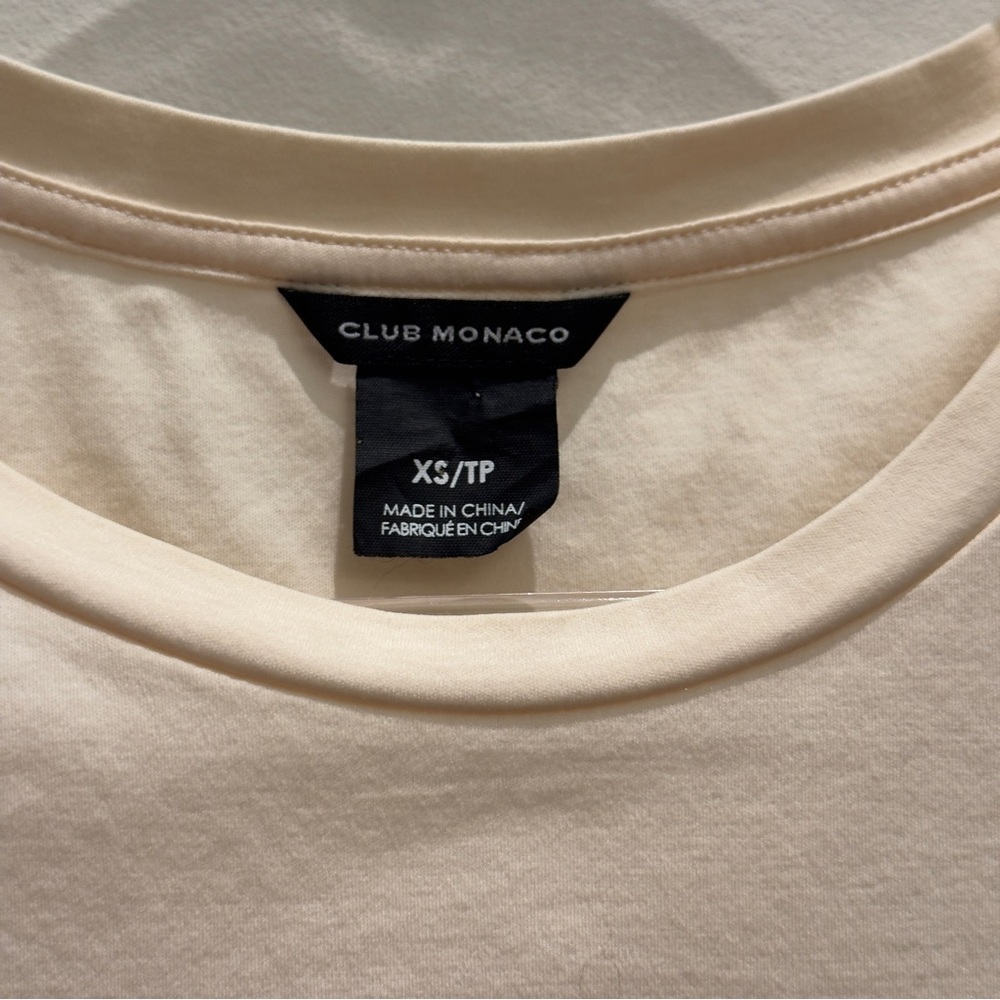 NWOT- Club Monaco Ruffled Sleeve Top Size XS - Picture 2 of 4